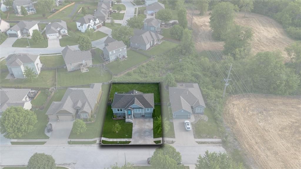 2301 NE Treetop Drive — photo 33