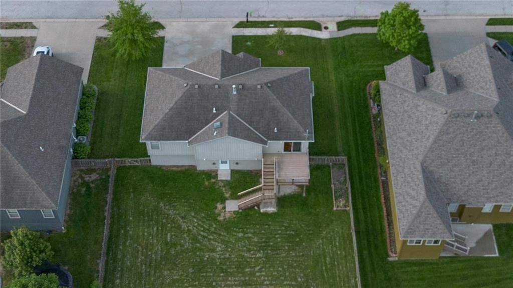 2301 NE Treetop Drive — photo 36