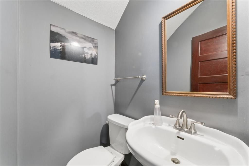3925 Genessee Street — photo 27