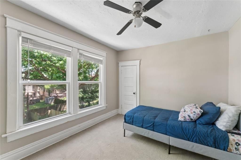 3925 Genessee Street — photo 31