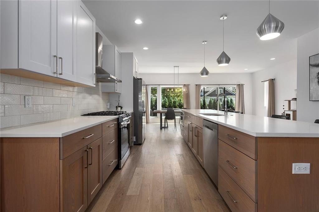 2609 Forest Avenue — photo 9