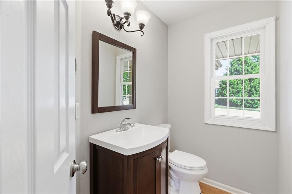 1925 MEADOWLANE Street — photo 15