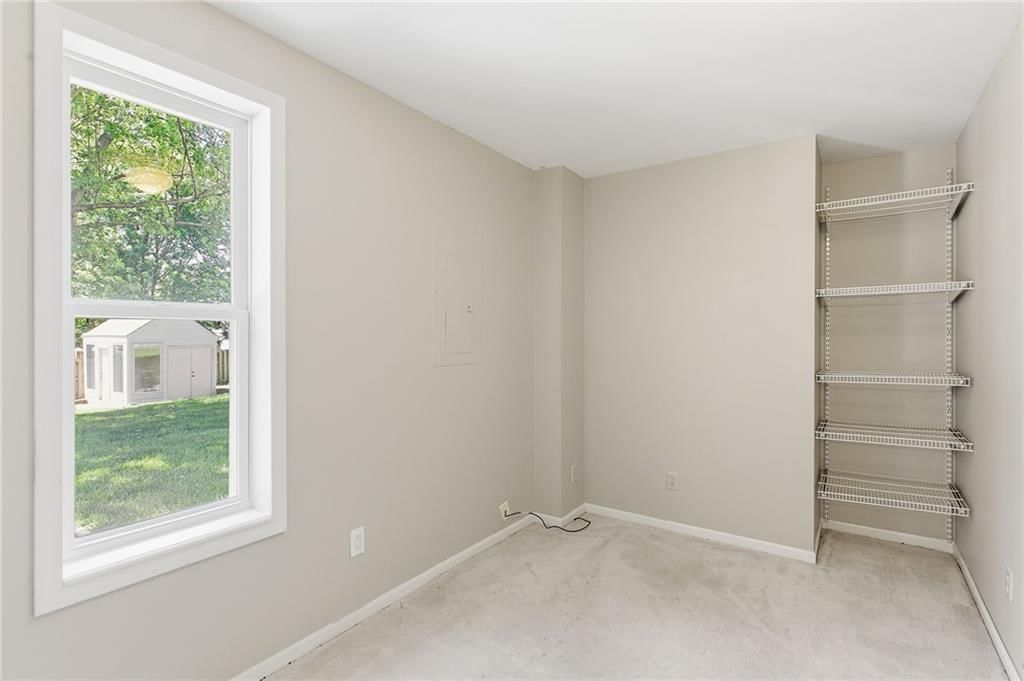 1925 MEADOWLANE Street — photo 30