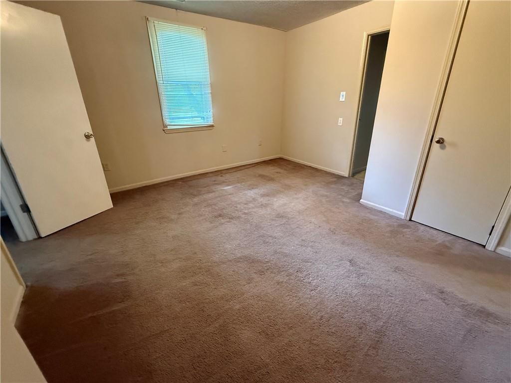 802 W Lexington Street — photo 7