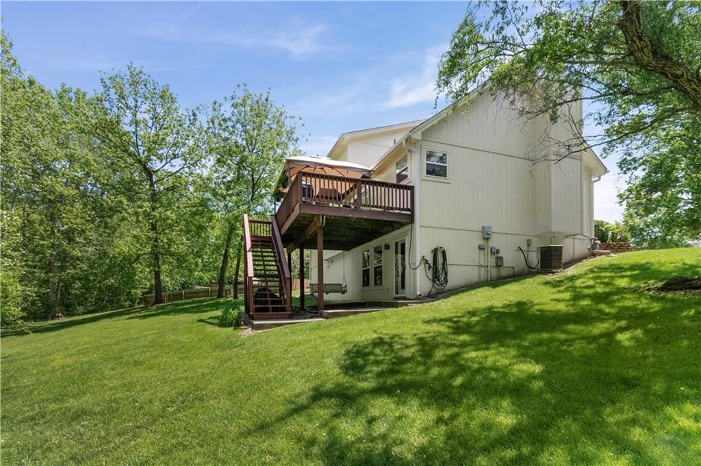 1110 Sarah Lane — photo 34
