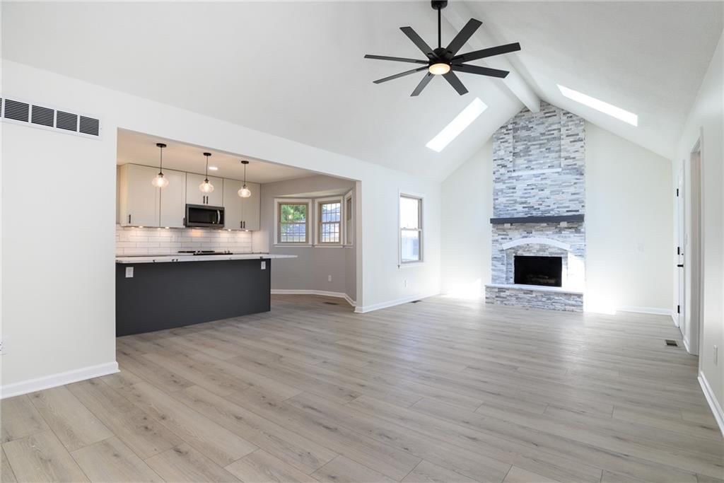 10595 Bradshaw Street — photo 3