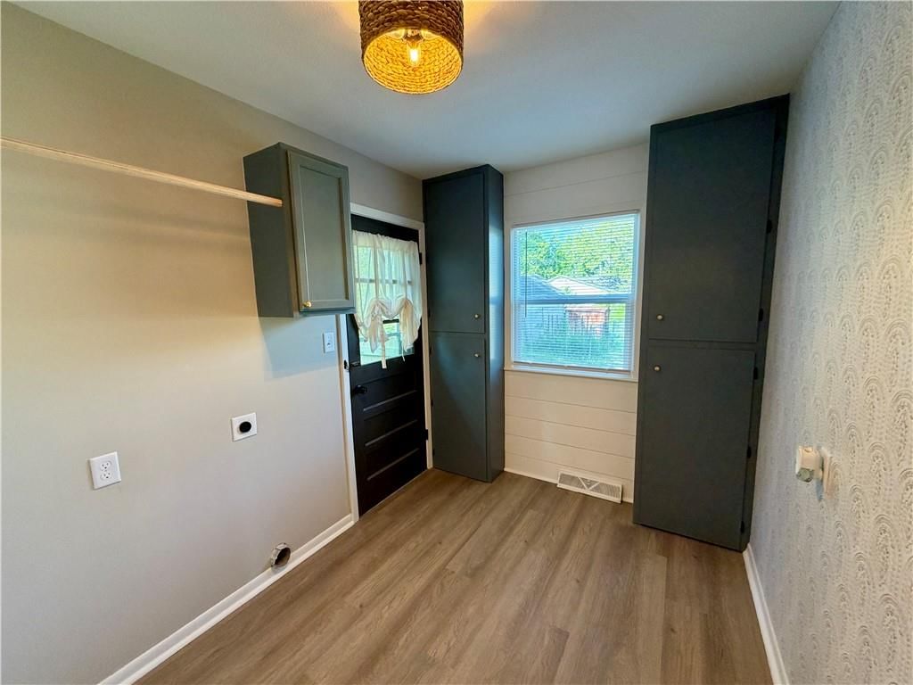 618 E Massasoit Street — photo 12
