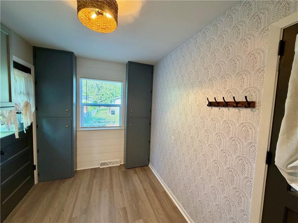 618 E Massasoit Street — photo 13