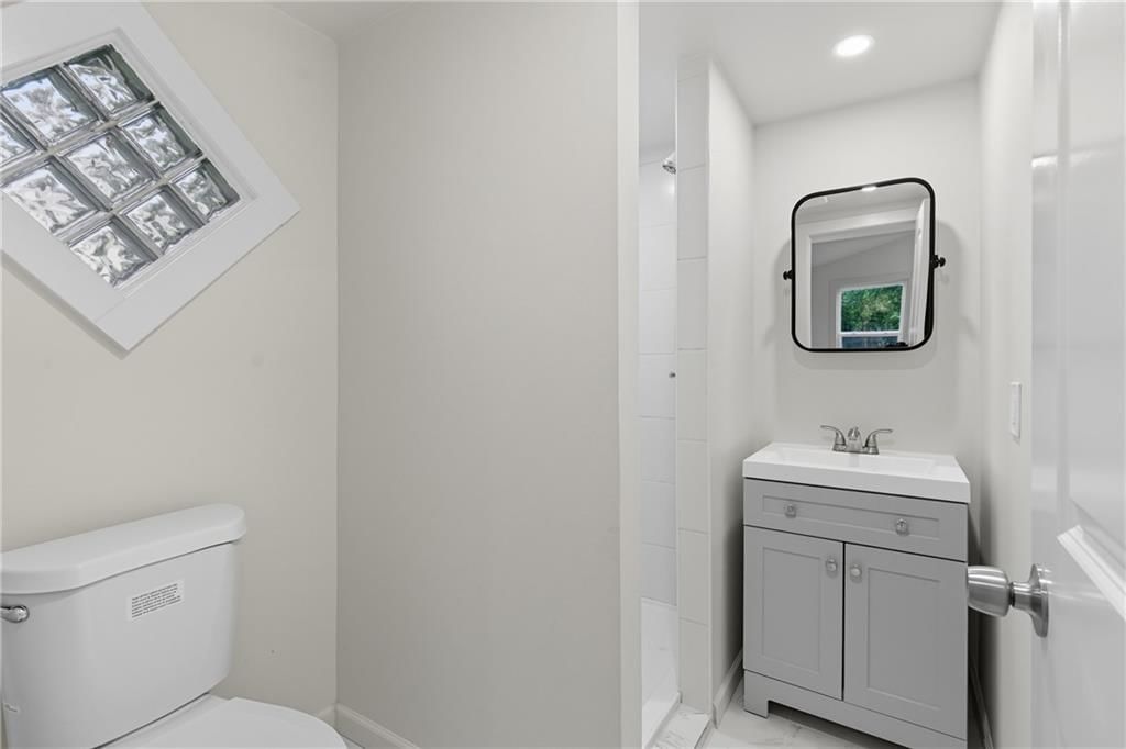 4015 Myrtle Avenue — photo 17