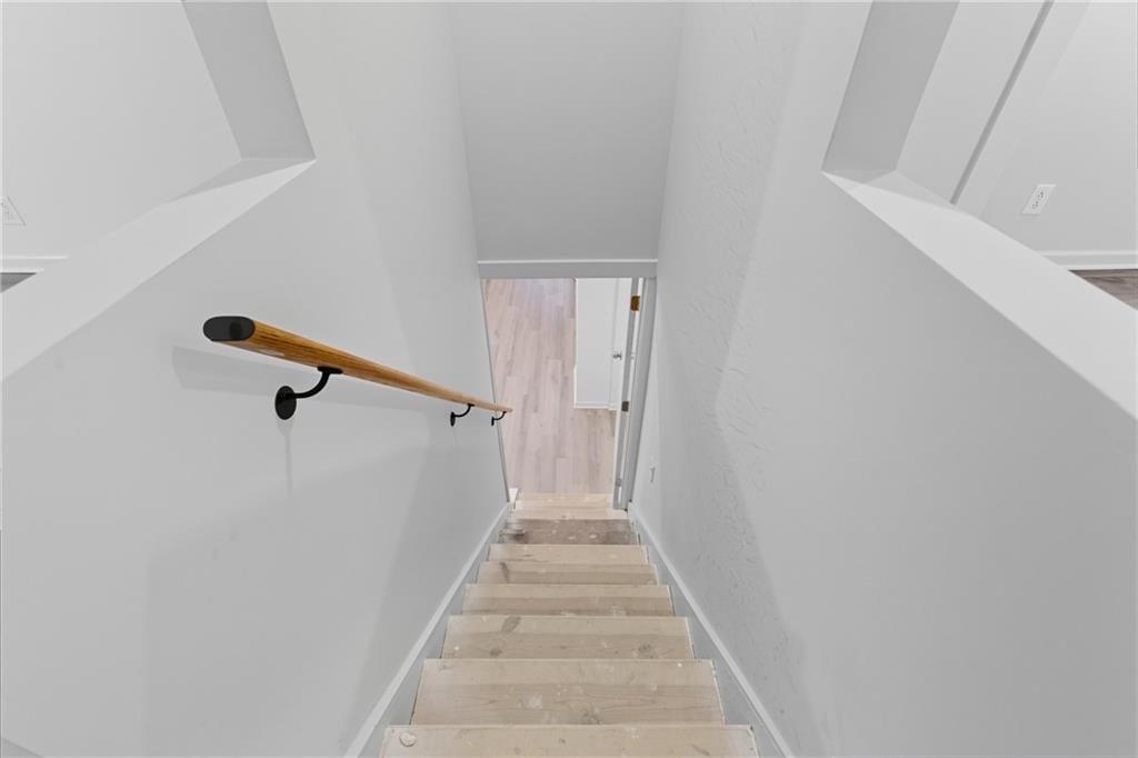 4015 Myrtle Avenue — photo 25
