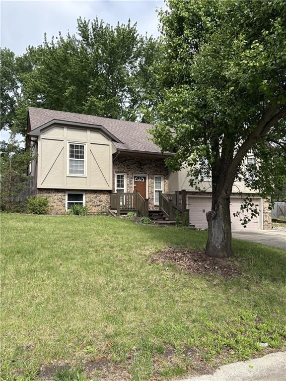 1112 Fairway Drive — photo 2