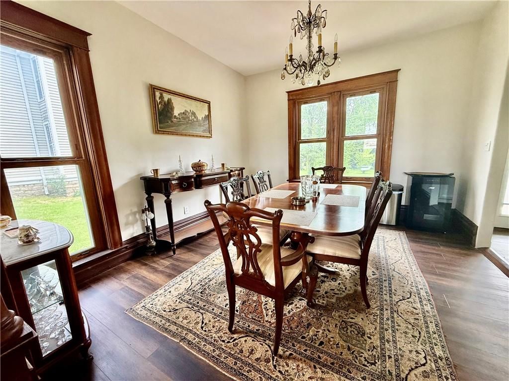 121 W Royle Street — photo 42