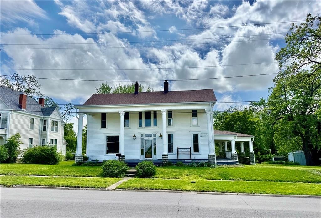 121 W Royle Street — photo 62