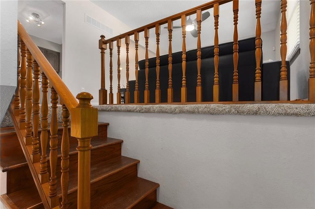 508 SW KILLARNEY Lane — photo 3