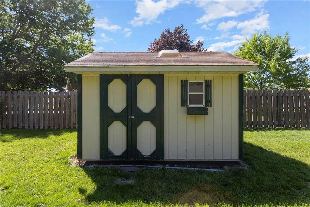508 SW KILLARNEY Lane — photo 29