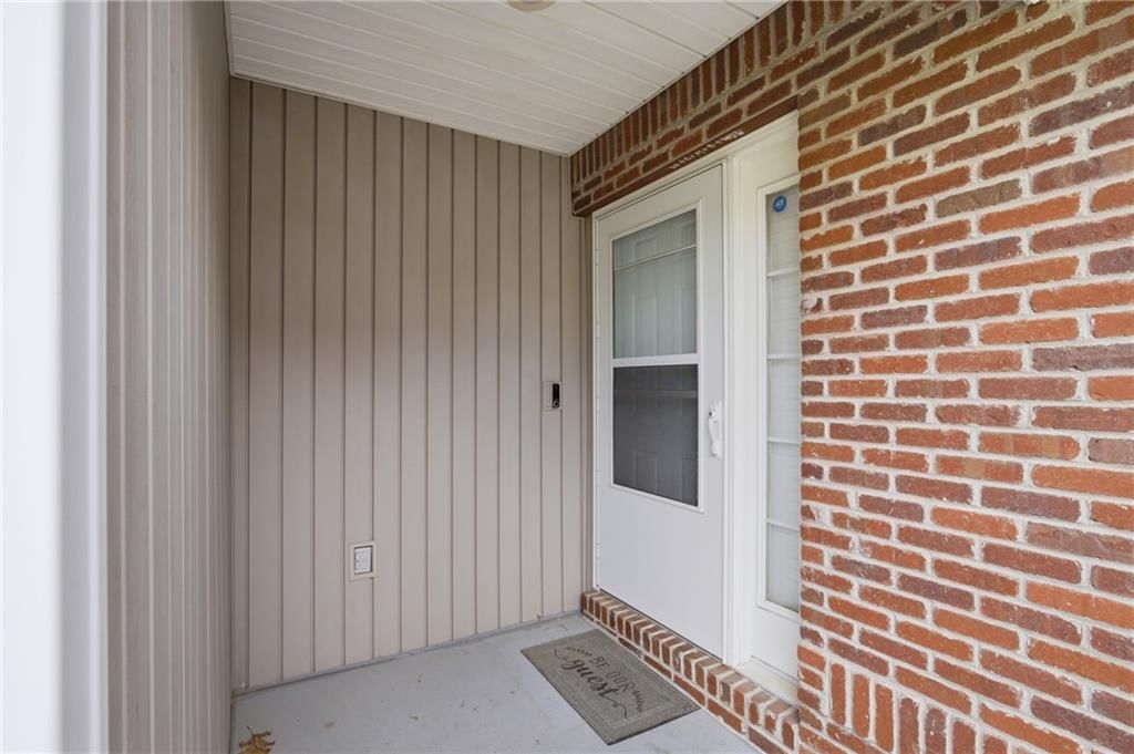 4512 Hedges Avenue — photo 4