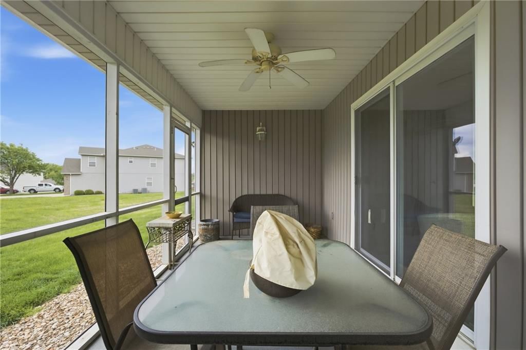 4512 Hedges Avenue — photo 27