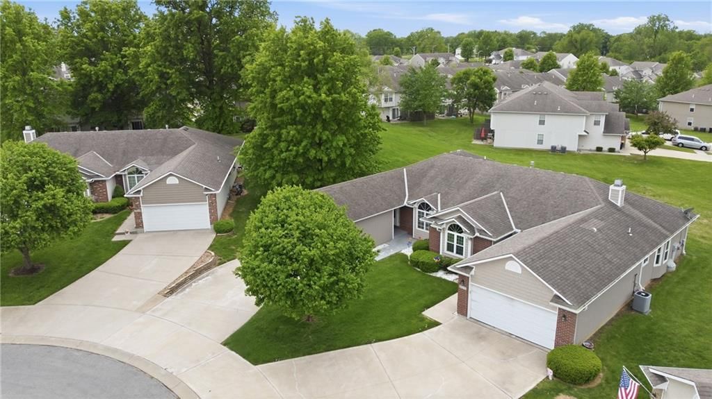 4512 Hedges Avenue — photo 33