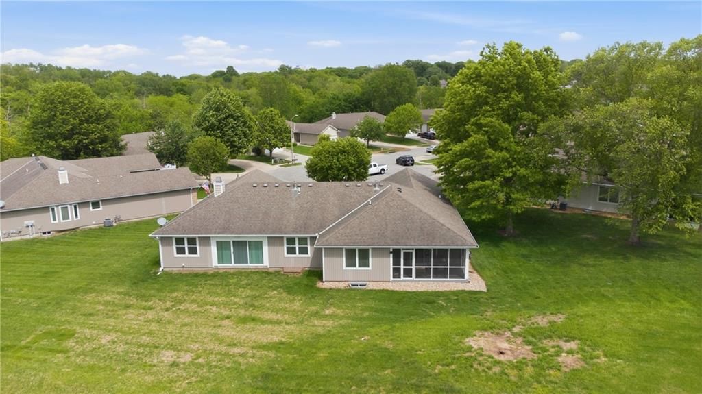 4512 Hedges Avenue — photo 35