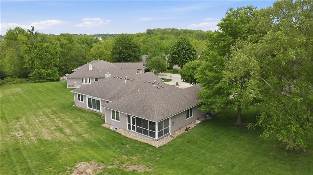4512 Hedges Avenue — photo 37