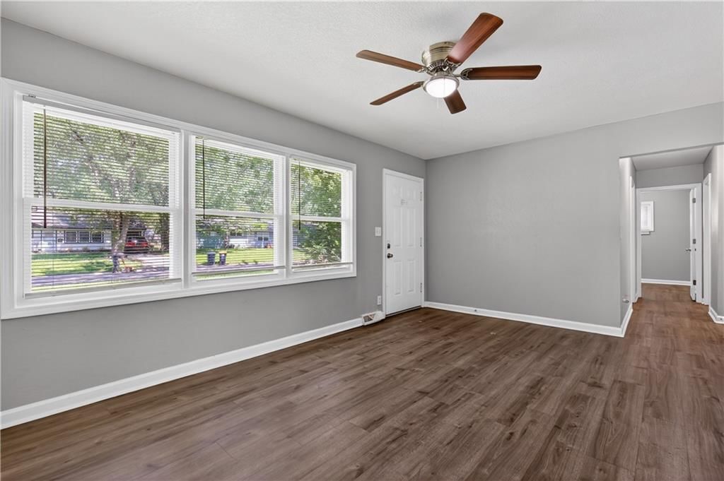 7103 E 112th Street — photo 3