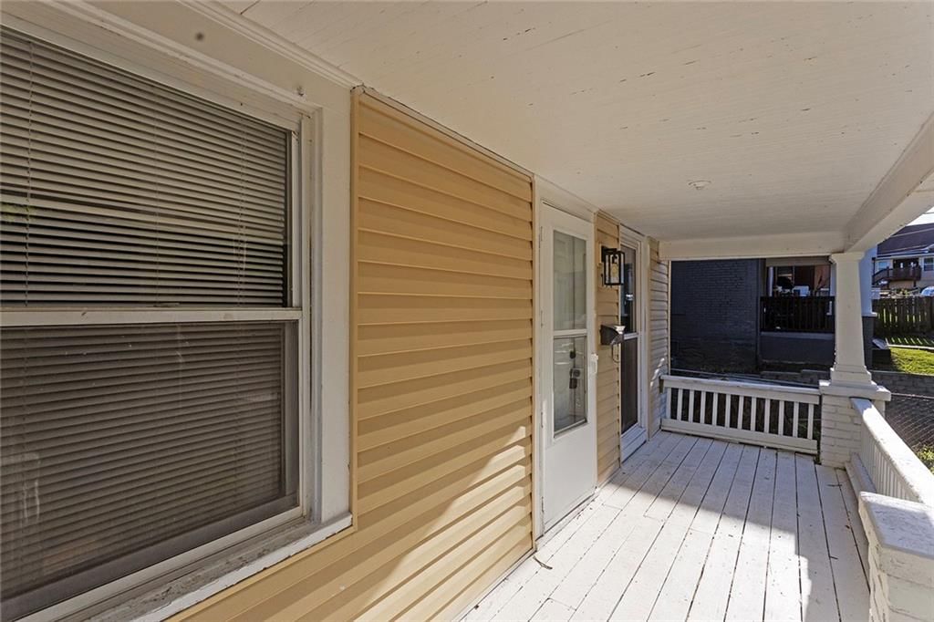 751 Simspon Avenue — photo 4