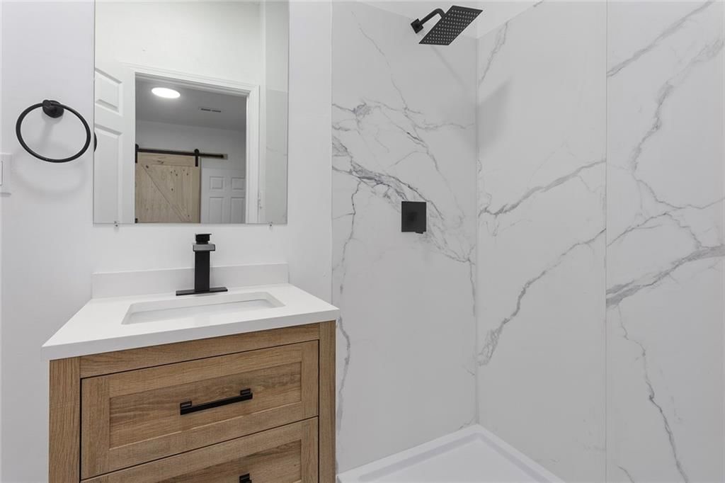 751 Simspon Avenue — photo 22