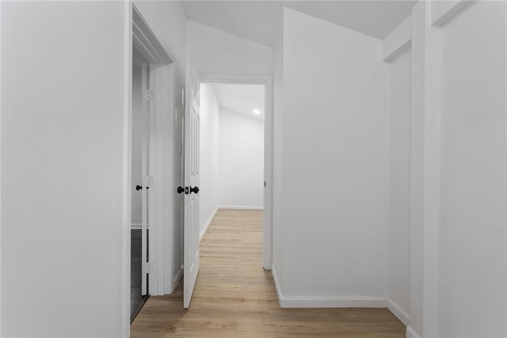 751 Simspon Avenue — photo 24
