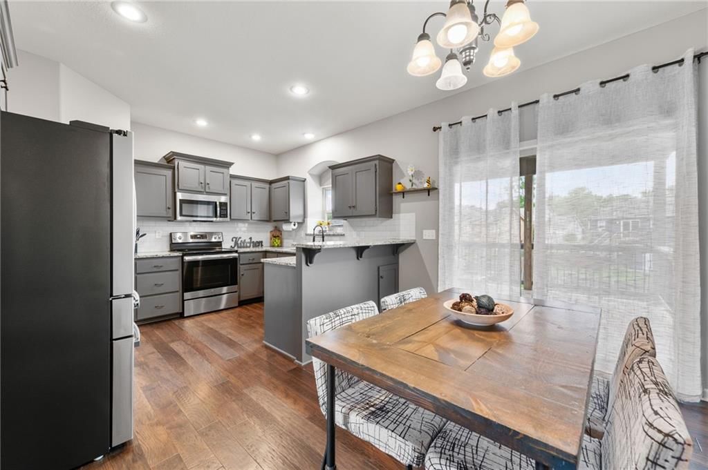 11907 N Tracy Avenue — photo 9