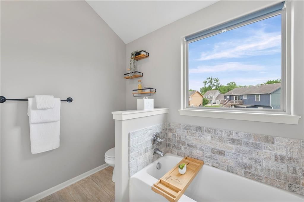 11907 N Tracy Avenue — photo 26