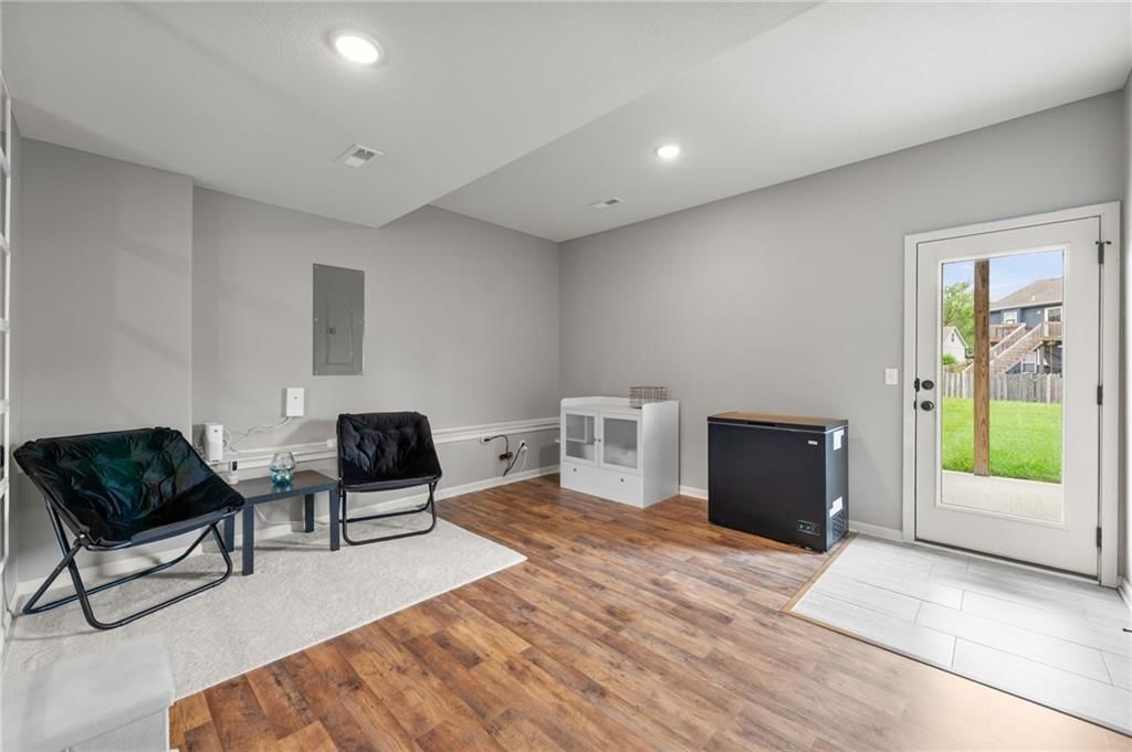 11907 N Tracy Avenue — photo 31