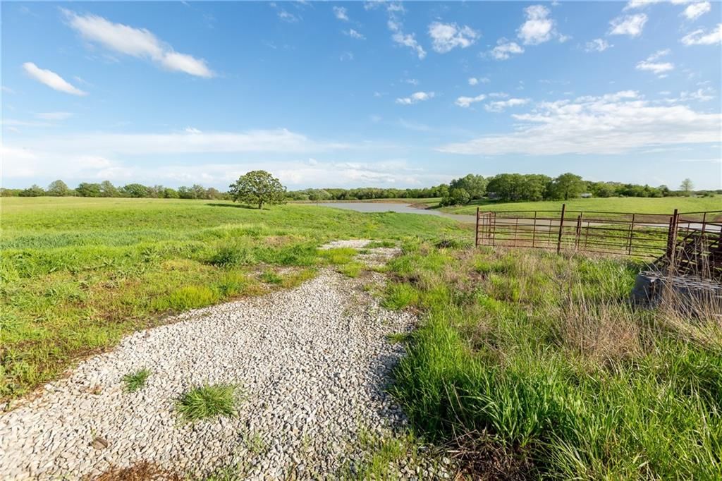 SE TBD 400th Road — photo 51