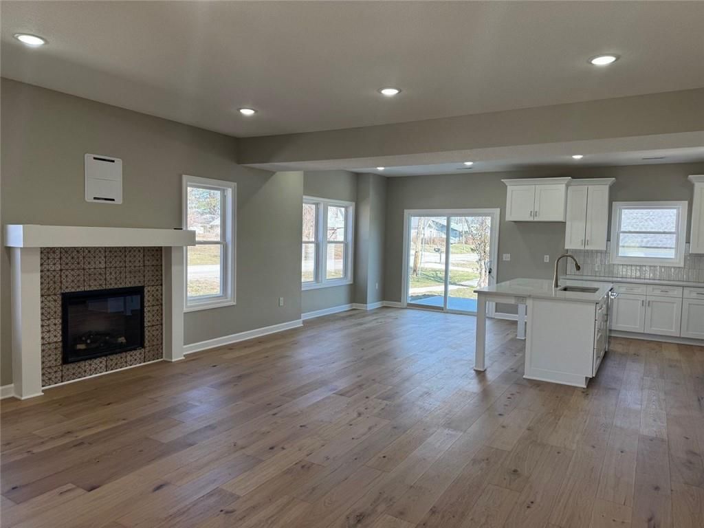 305 N Prairie Street — photo 13