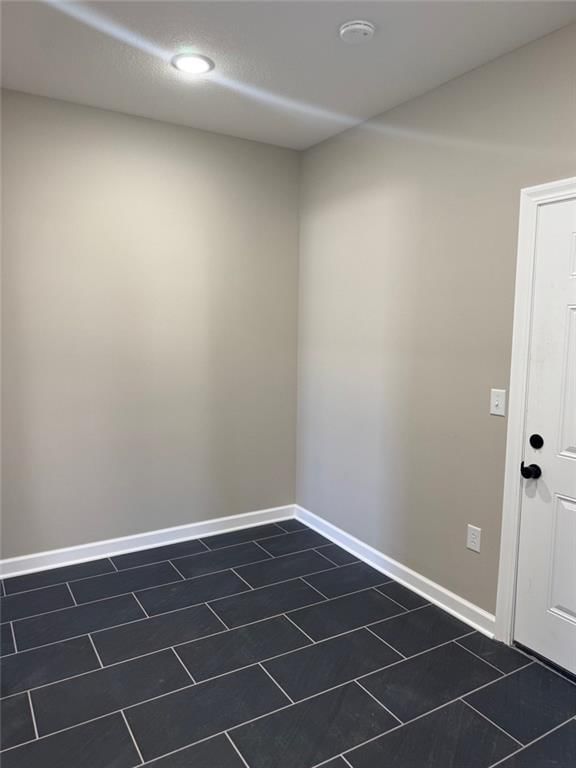 305 N Prairie Street — photo 17