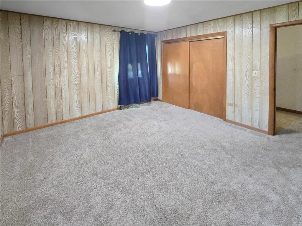209 W 6th Street — photo 25