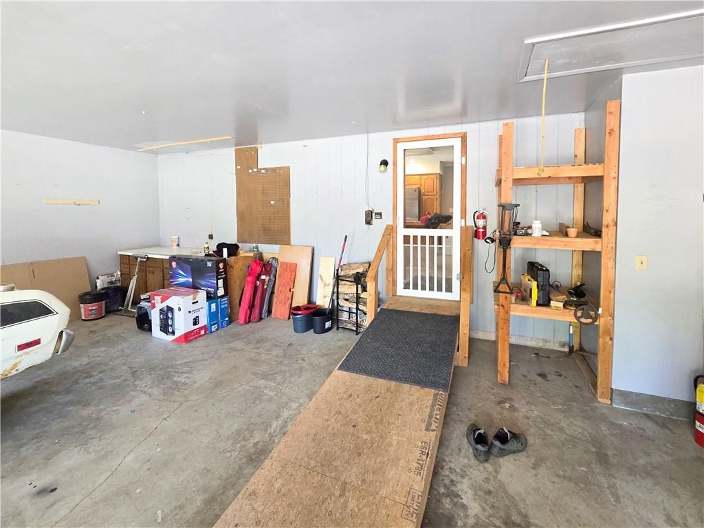 209 W 6th Street — photo 45