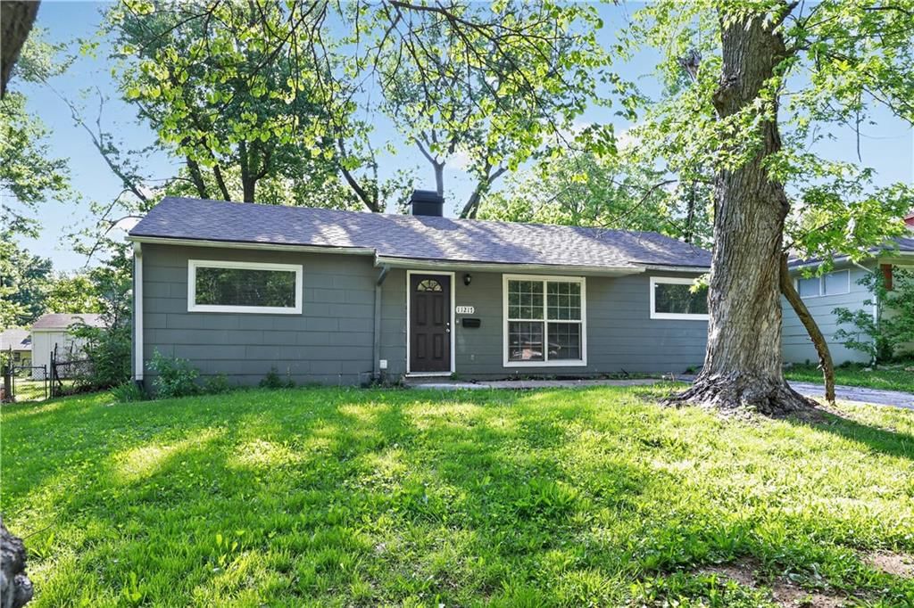 11217 PALMER Avenue — photo 3