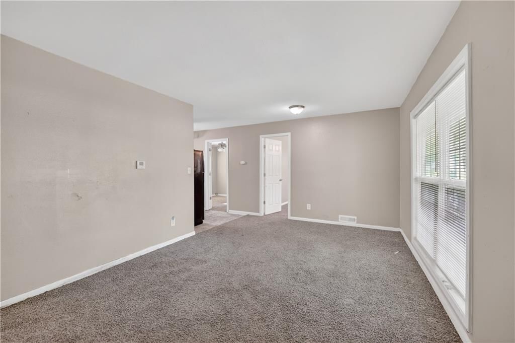 11217 PALMER Avenue — photo 6