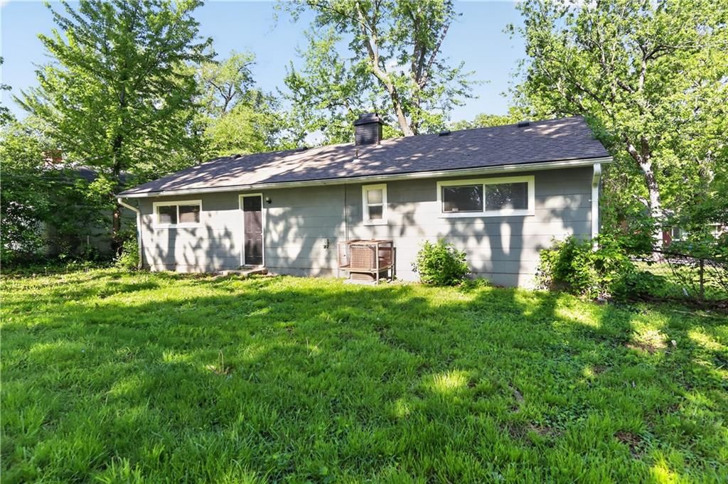 11217 PALMER Avenue — photo 30