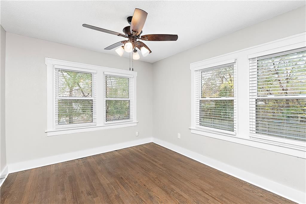 2805 Charlotte Street — photo 14