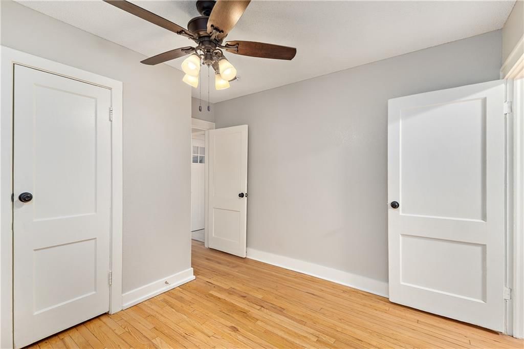 2805 Charlotte Street — photo 32