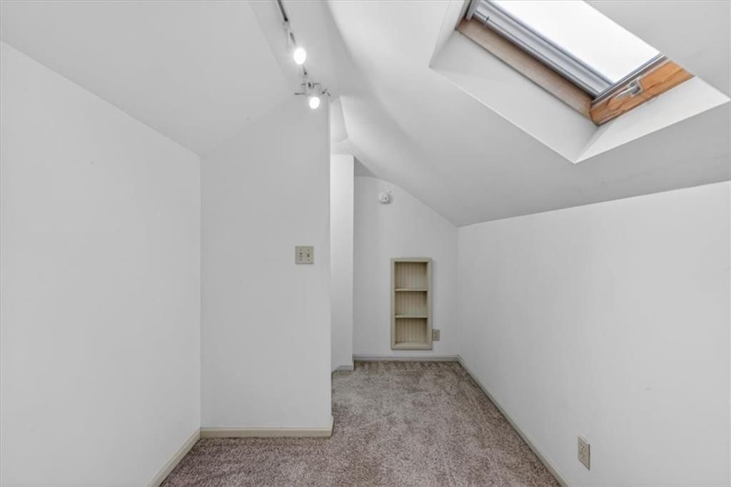 4009 Locust Street — photo 43
