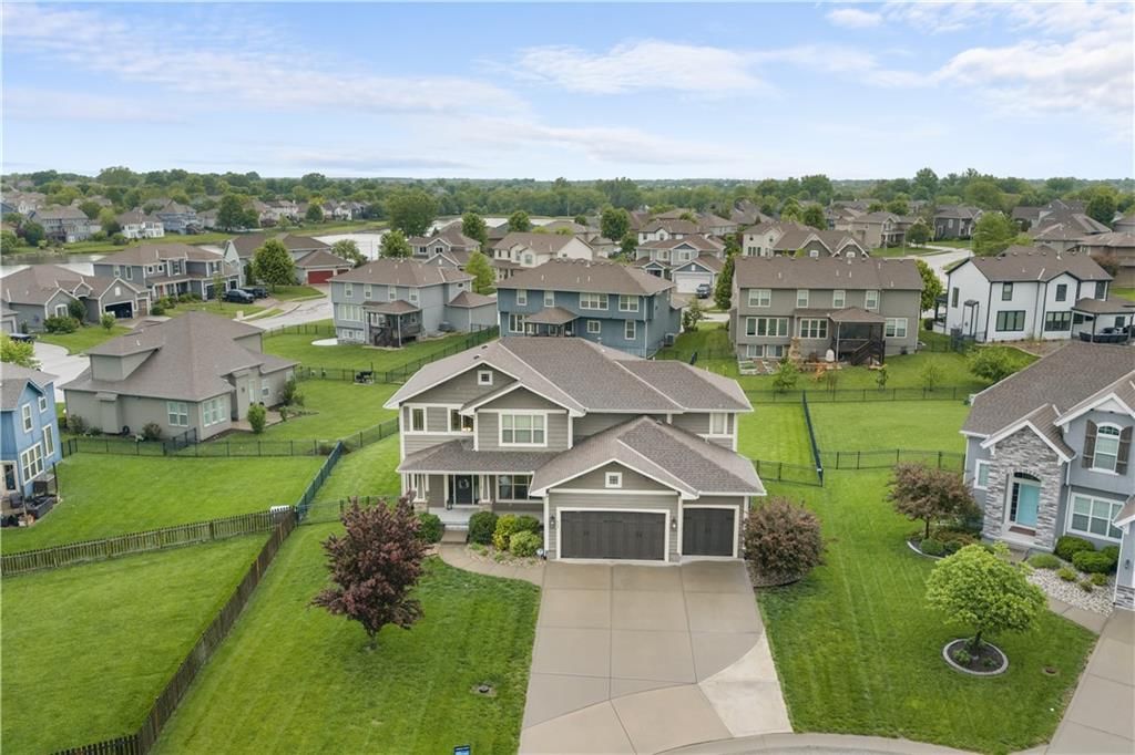 405 SE Mill Creek Circle — photo 4