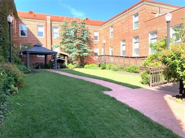 3500 N Village Suite 212 Drive — photo 2