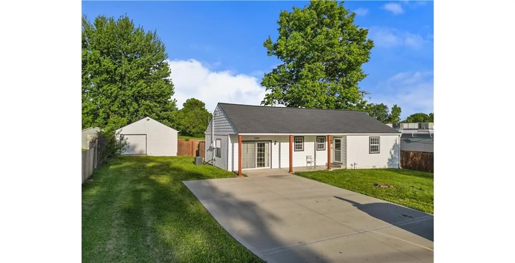1227 N Jesse James Road — photo 2