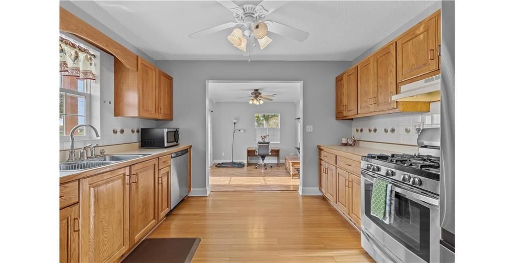 1227 N Jesse James Road — photo 12