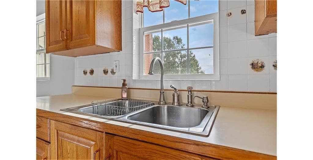 1227 N Jesse James Road — photo 17