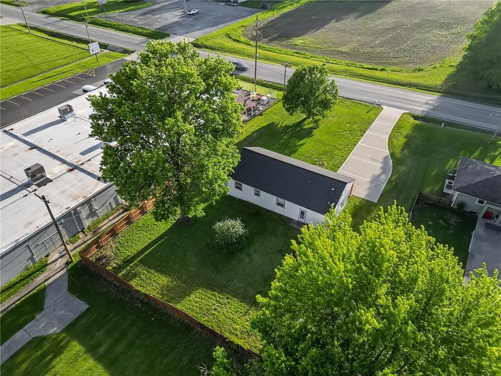 1227 N Jesse James Road — photo 29
