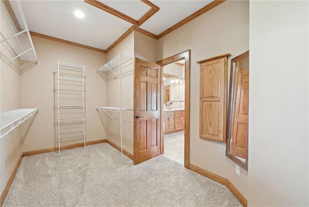 8980 Rowen Road — photo 22