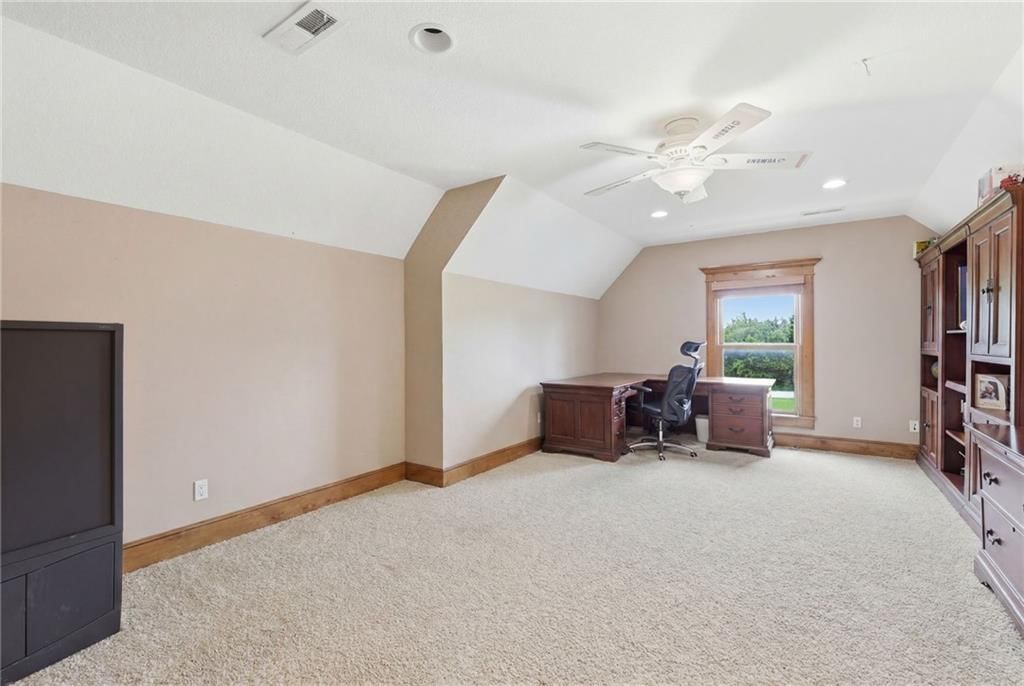 8980 Rowen Road — photo 44